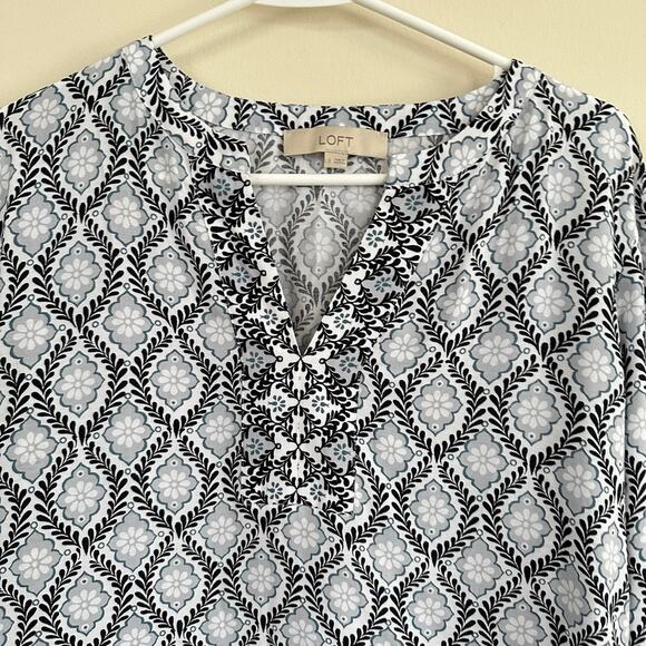 LOFT Women's SMALL Long Sleeve Blouse Split Neck Geometric Leaf Pattern Shirt - Picture 2 of 9
